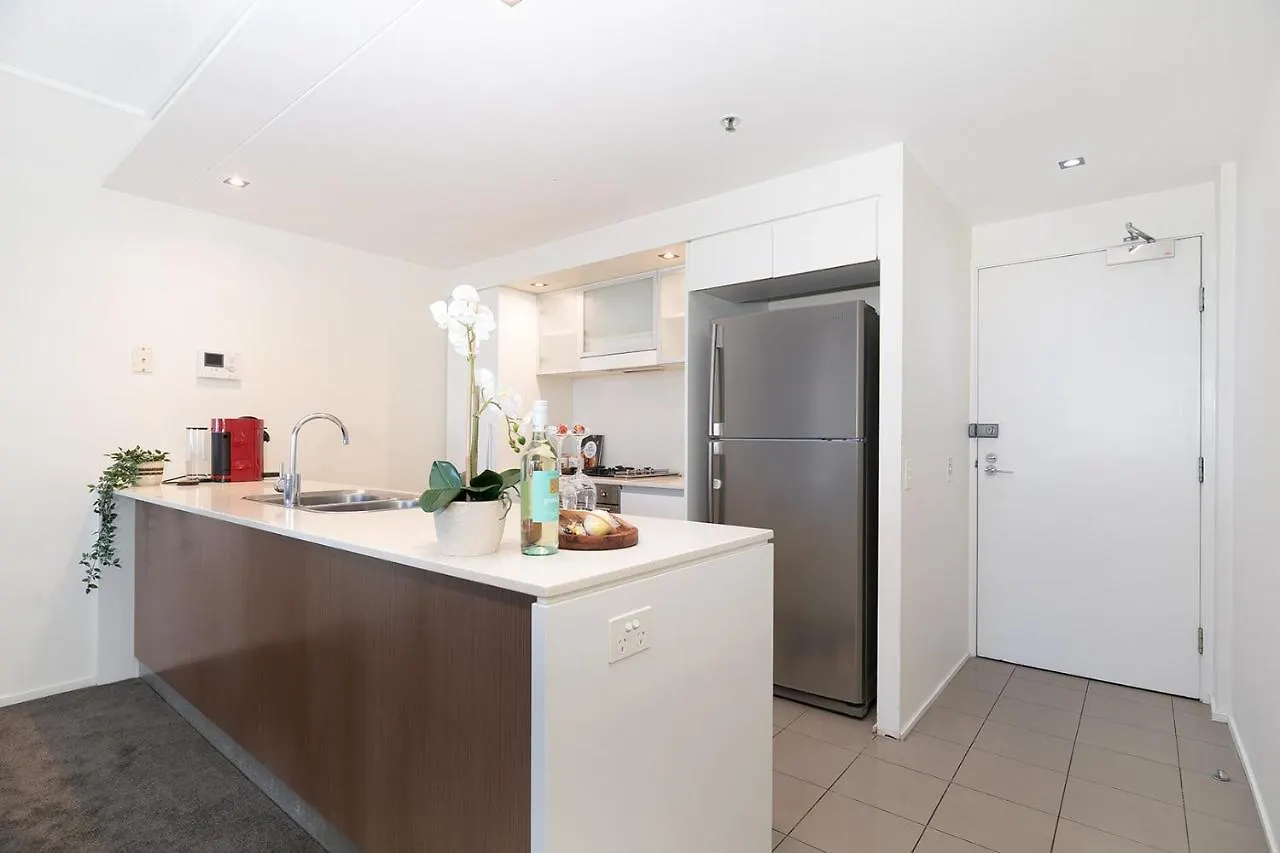 Amazing River View - 3 Bedroom Apartment - Brisbane Cbd - Netflix - Fast Wifi - Carpark Australia